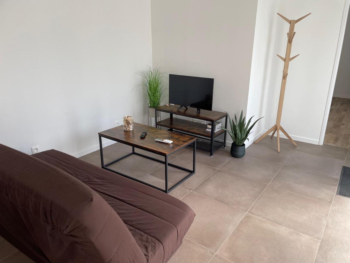Maison Fleurs De Lys, Climatisee, Wifi Et Parking Privee Gratuit, Lave-Linge, Vernon Giverny Exterior photo